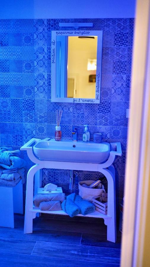 Bed Art Relaxing Suite - Appartamento Con Sauna Happiness Suite Gallery San Benedetto del Tronto Buitenkant foto